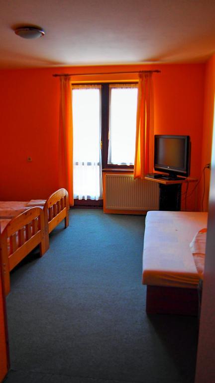 Penzion Tatry Poprad Room photo